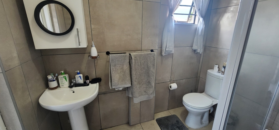To Let 1 Bedroom Property for Rent in South End Eastern Cape